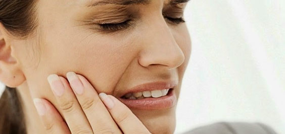 7 simptoma zbog kojih hitno morate posjetiti doktora dentalne medicine